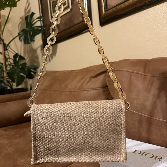 GWP Dior Beauty raffia flap cosmetic bag - Picture 3 of 7